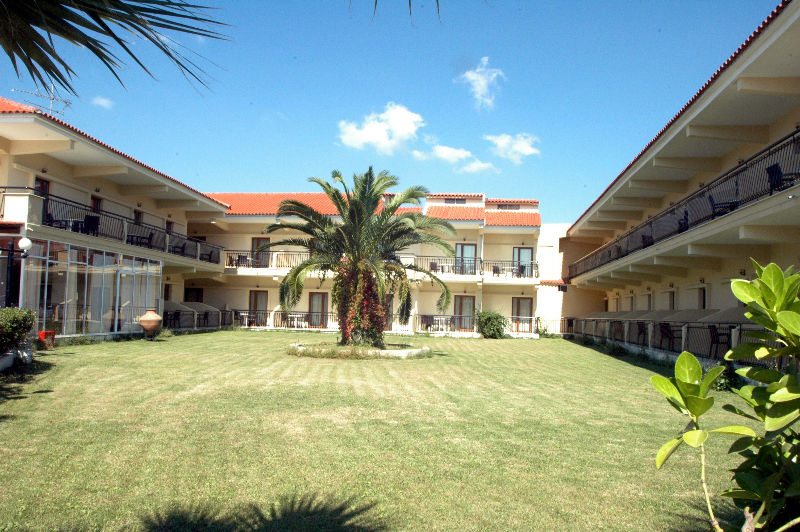 Aristotelis Hotel Фурка Экстерьер фото