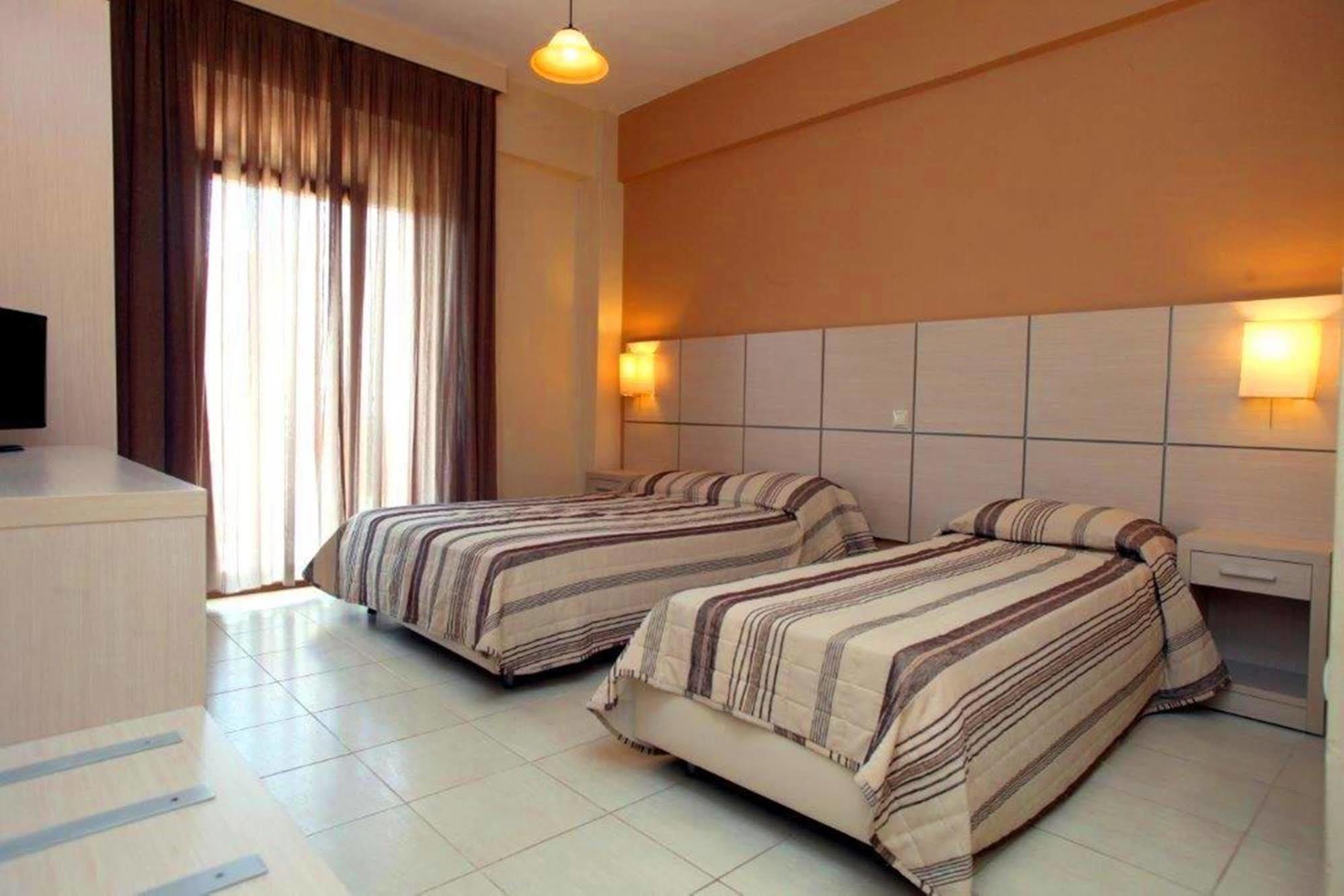 Aristotelis Hotel Фурка Экстерьер фото